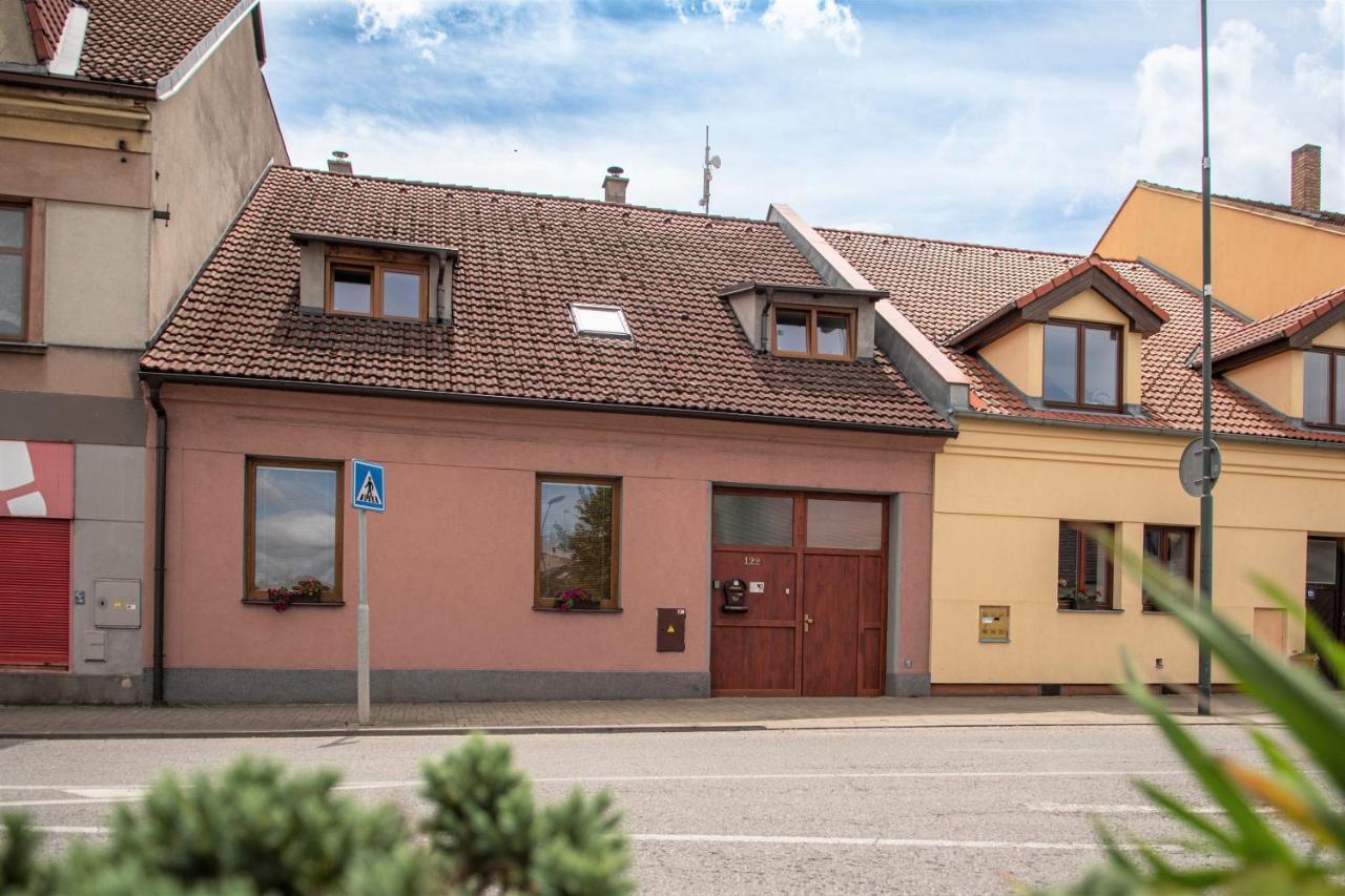 Podkrovní apartmán s výhledem na náměstí Lomnice nad Lužnicí Exterior foto