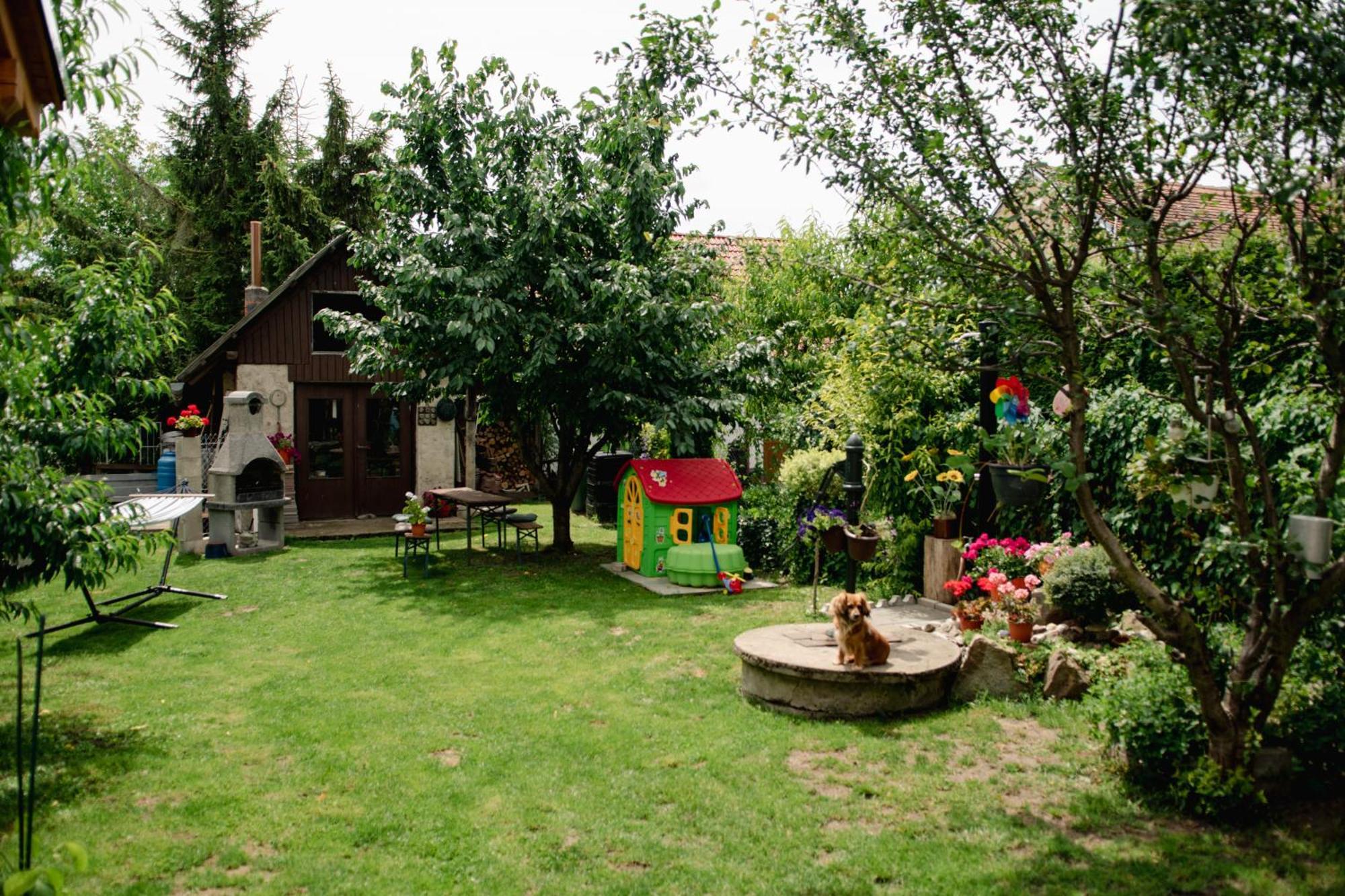 Podkrovní apartmán s výhledem na náměstí Lomnice nad Lužnicí Exterior foto