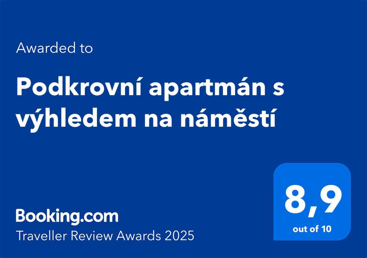 Podkrovní apartmán s výhledem na náměstí Lomnice nad Lužnicí Exterior foto